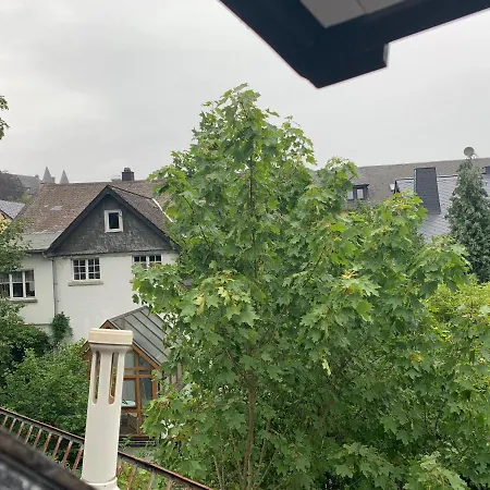 Ferienwohnung Herborn 아파트 *